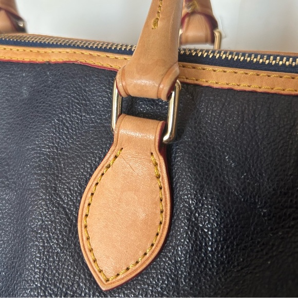 Dooney & Bourke Navy Blue Pebbled Leather Handbag Purse Pink Lining Red Trim - Picture 5 of 12